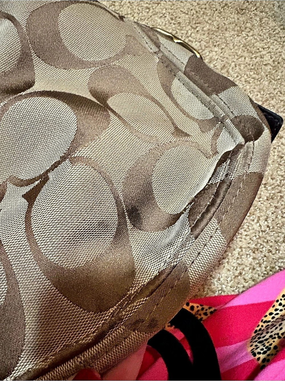 Coach Hamptons Signature Hobo Bag Signature Shoulder Bag in Brown & Beige - Picture 4 of 7